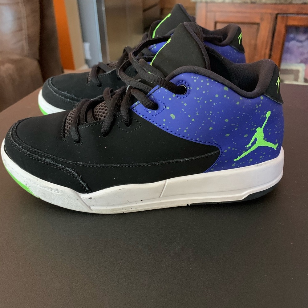 Pre-Owned Jordan Flights in Great Condition.👟👟